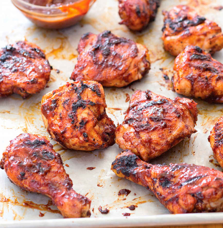 Ein Bild, das das Endergebnis eines Rezepts zeigt klassisches Gegrilltes Hähnchen