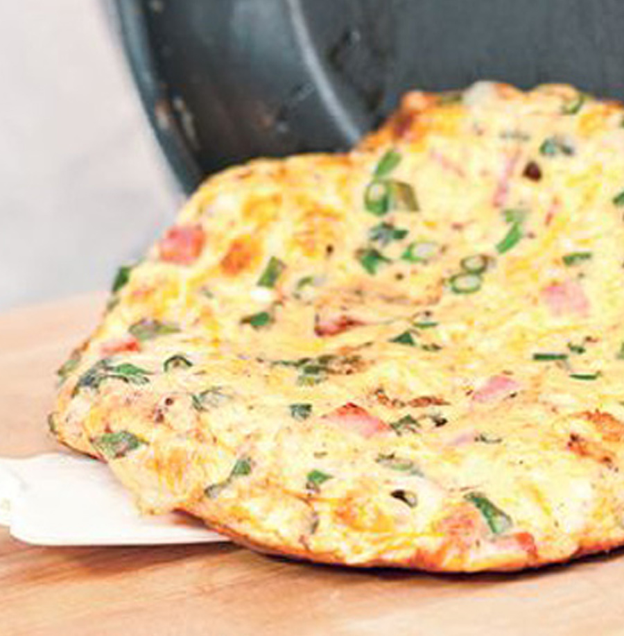 Eine köstliche und köstliche klassische Frittata zum Verzehr